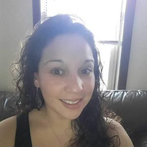 Meet your Posher, Raquel